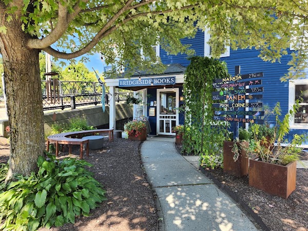 Bridgeside Books