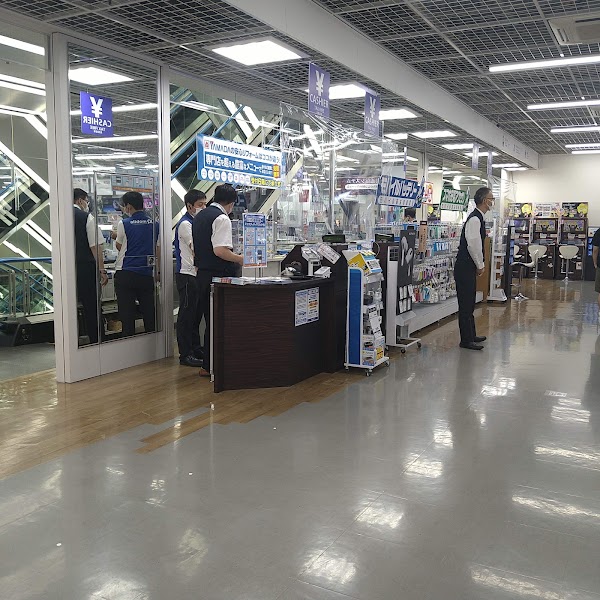 Yamada Denki LABI 5