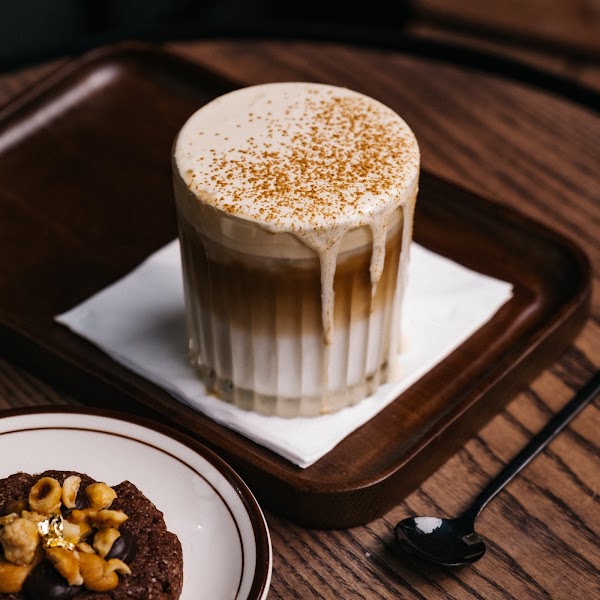 Café To The Moon and Back 4