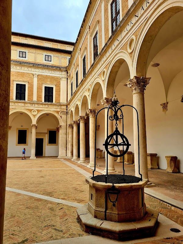 Le Marche  12
