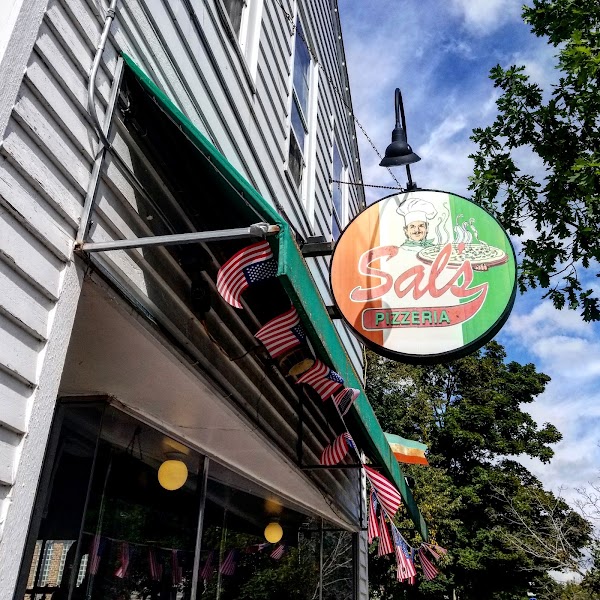Sal's Pizza Cedarburg