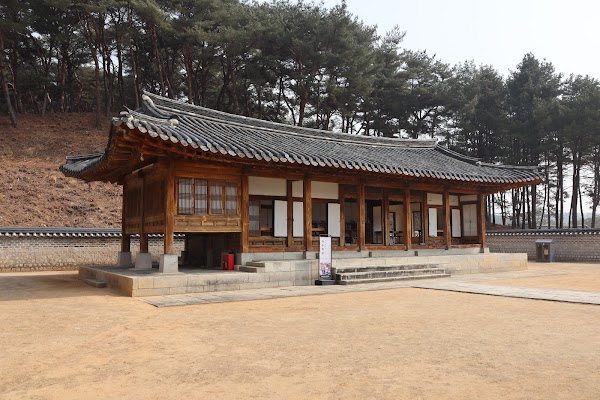 Nyeongneung (Tomb of King Hyojong & Queen Inseon) 5