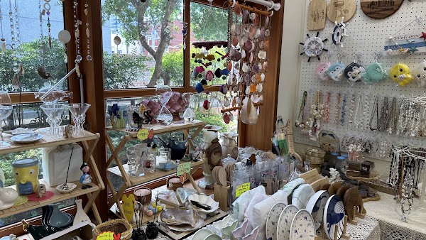 고래서이뻐 해리단길 (Pretty Whale Gift Shop Haeridangil) 5