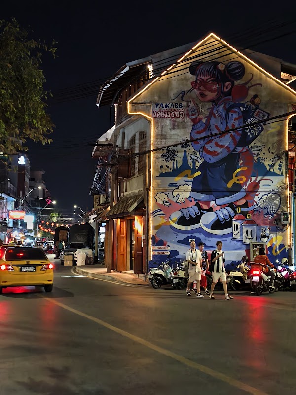 Song Wat Street Art 5