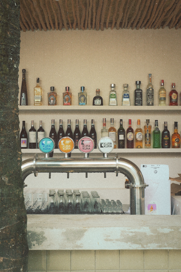 Club House Pererenan | Pub Under The Palms