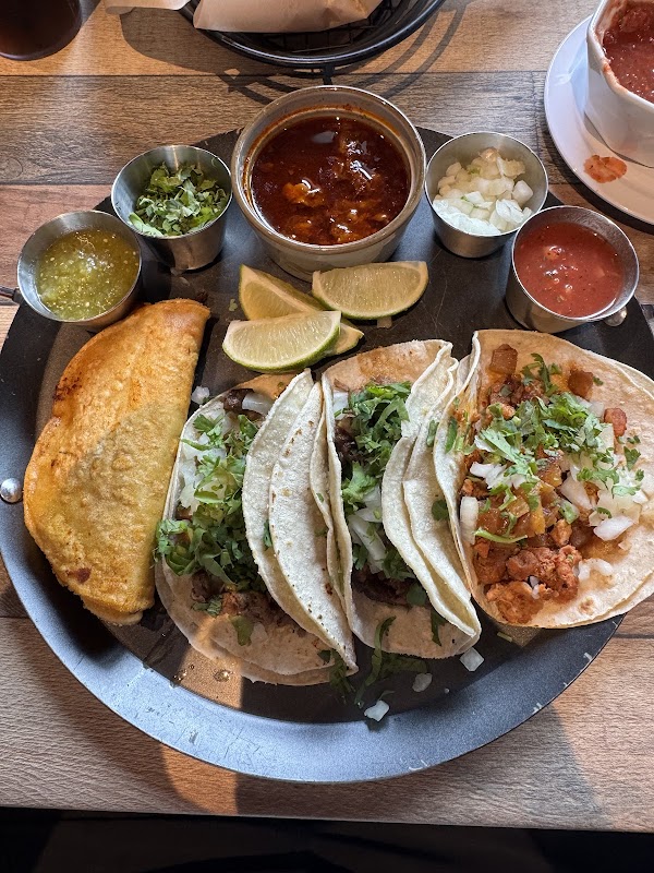 Por Favor Tacos & Tragos Northgate 5