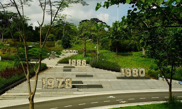 Shenzhen North Station Central Park