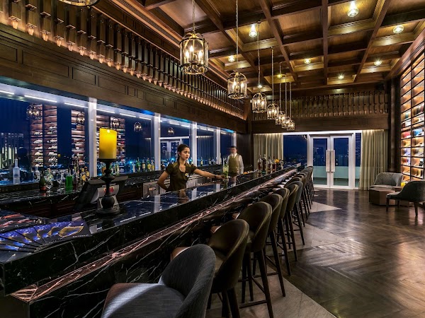 Estrela Rooftop Bar & Restaurant 1