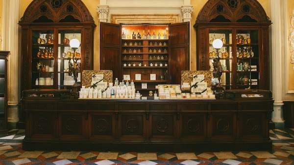 Officina Profumo - Farmaceutica di Santa Maria Novella 5