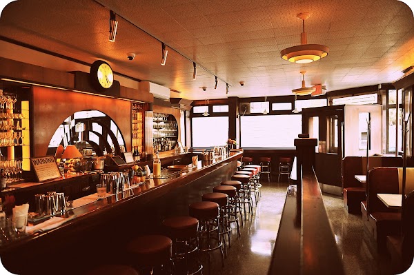 The Long Island Bar 1