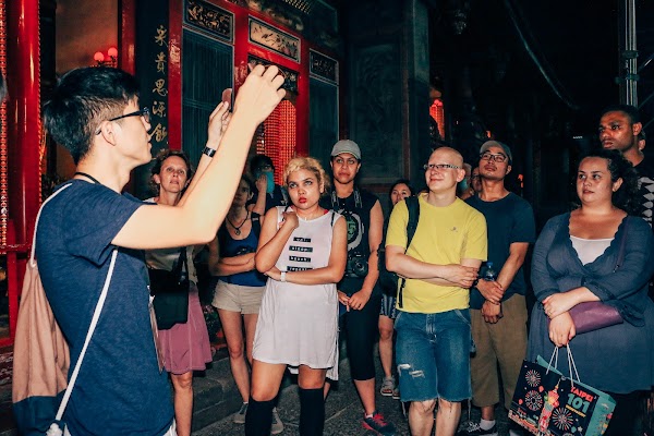 Taipei Food Tour / Taipei's Origin & Longshan Temple - Walking Tour Meeting Point - TourMeAway