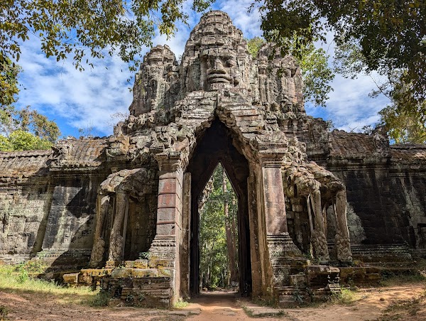 Gate of the Dead