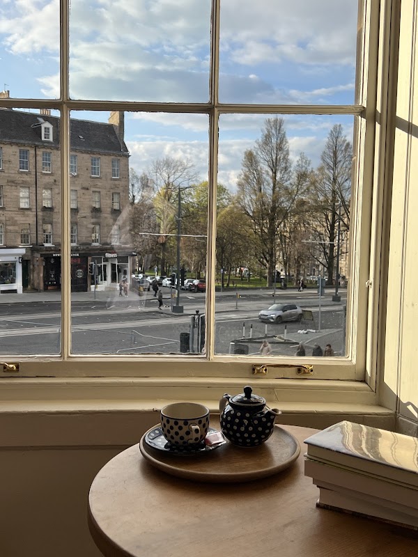 Topping & Company Booksellers of Edinburgh 4