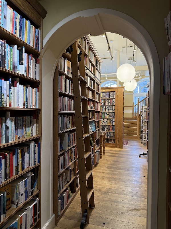 Topping & Company Booksellers of Edinburgh 3