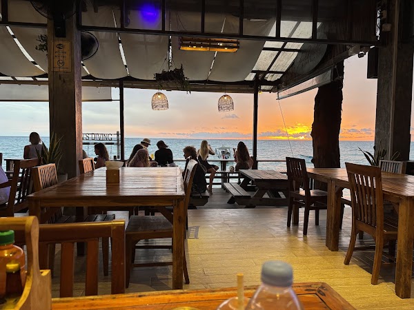 Fishbowl Beach Bar 2