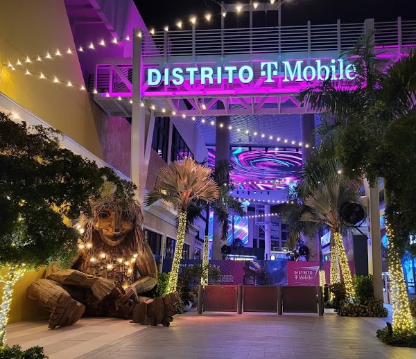 DISTRITO T-Mobile 4