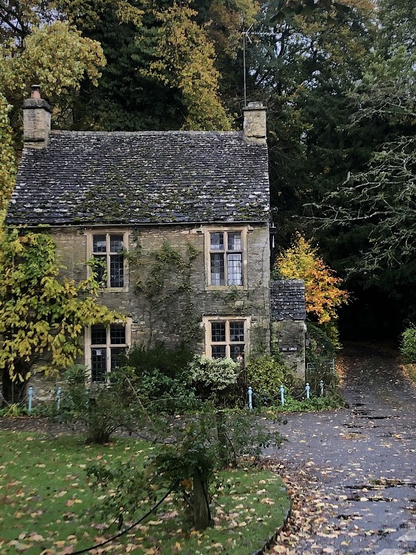 Ampney Crucis