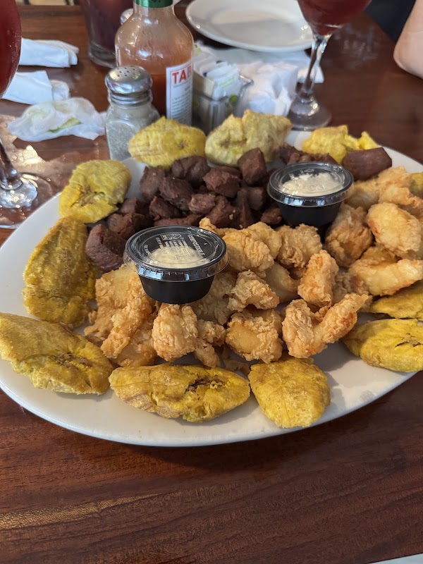 Los Pinos Café 2