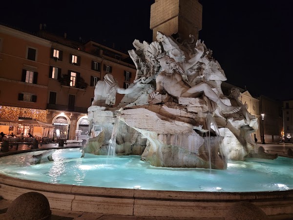 Fiumi Fountain 5