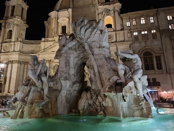Fiumi Fountain 4