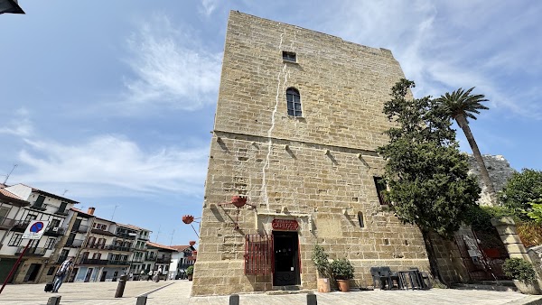 Arma Plaza