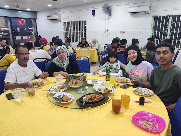 Restoran Sulam Curry Fish Head