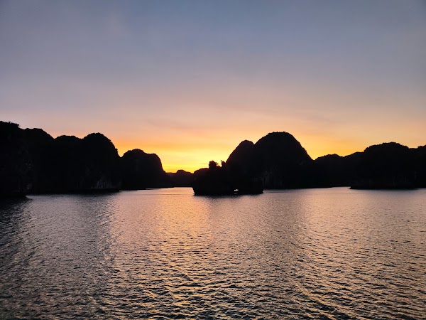 Lan Ha Bay - Catba island Cruises