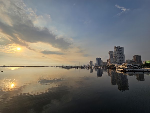 Harbour Square 4