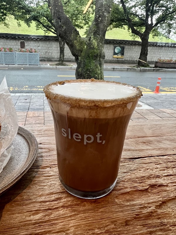 SLEPT COFFEE SHOP 5