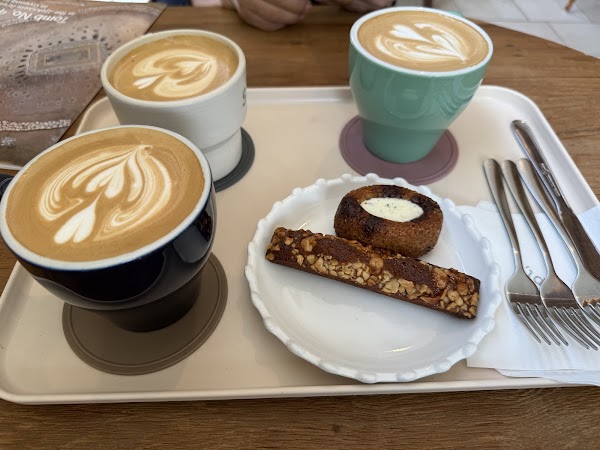 SLEPT COFFEE SHOP 3
