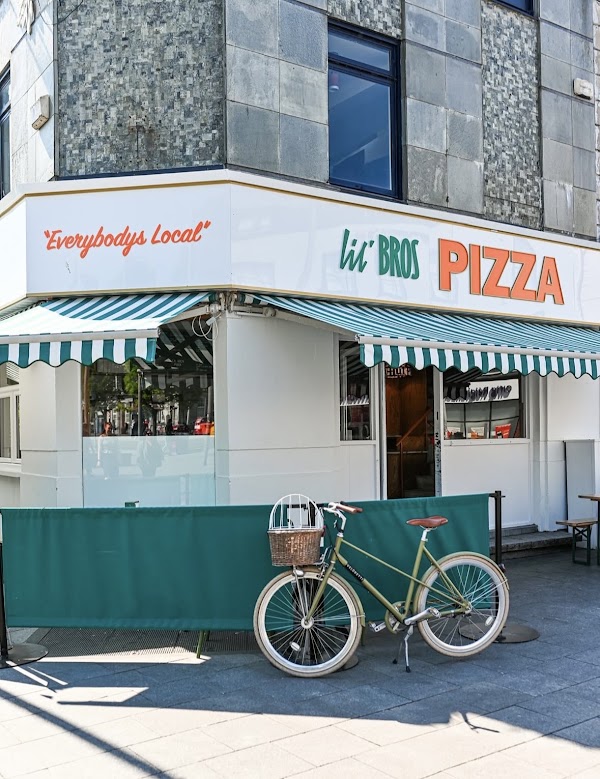 Lil Bros Pizza