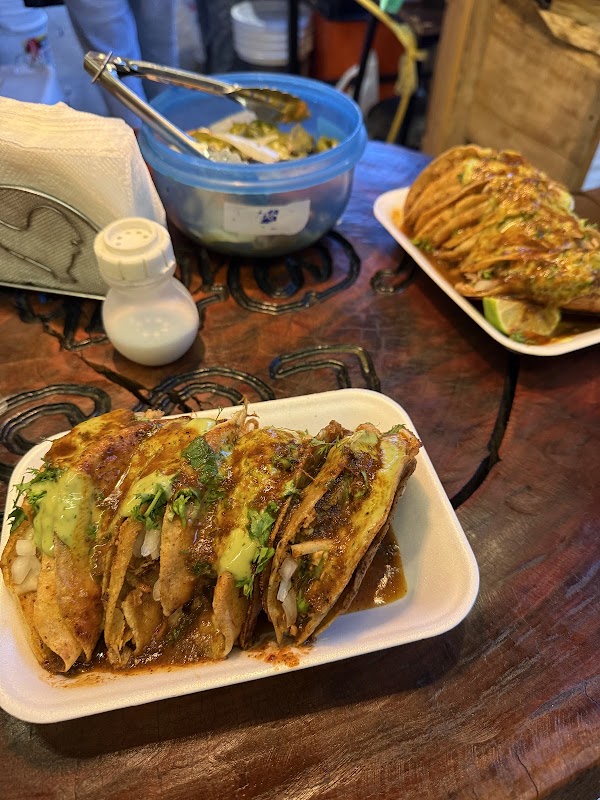 Los Brother (Tacos de birria y quesabirrias) 1