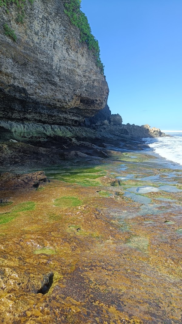 white sand hidden beach uluwatu 1