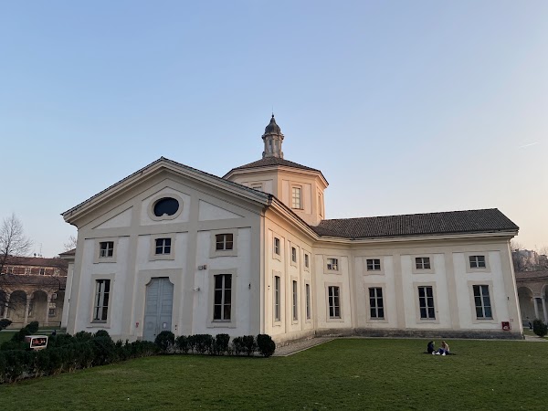 Rotonda della Besana 5