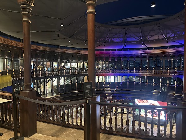 La Serrezuela Mall 5