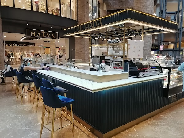 La Serrezuela Mall 2