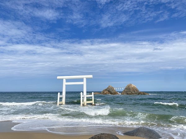 Sakurai Shrine Futamigaura Torii 1