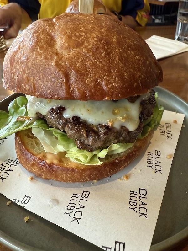 Black Ruby: Thai Craft Burger & Dining 3