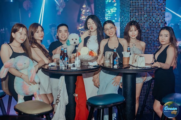 Big Night Out - Bar & Lounge