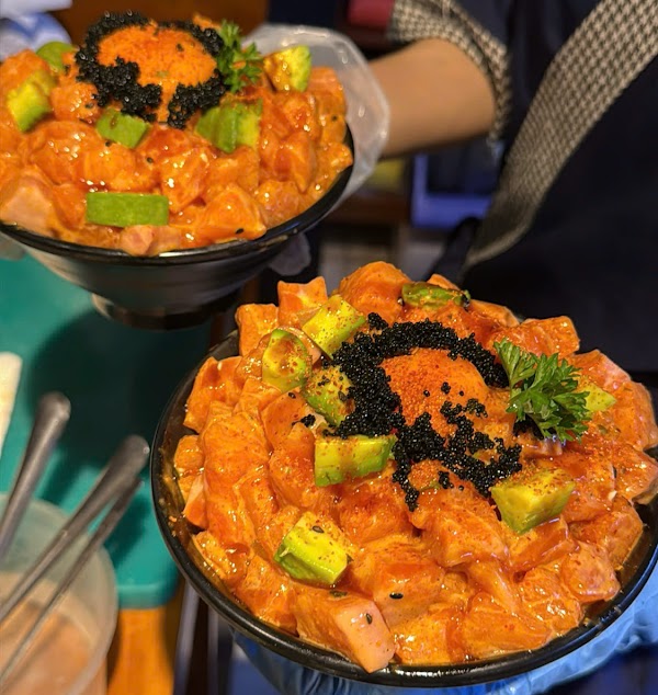 Salmon Kat Namba 5
