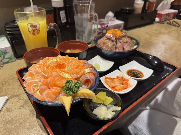 Salmon Kat Namba 3