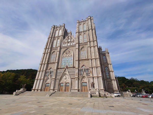 Kyung Hee University Grand Peace Palace