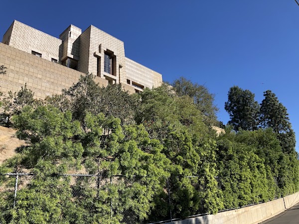 Ennis House 3