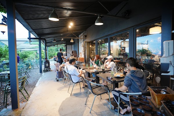 GARAGE Cafe'