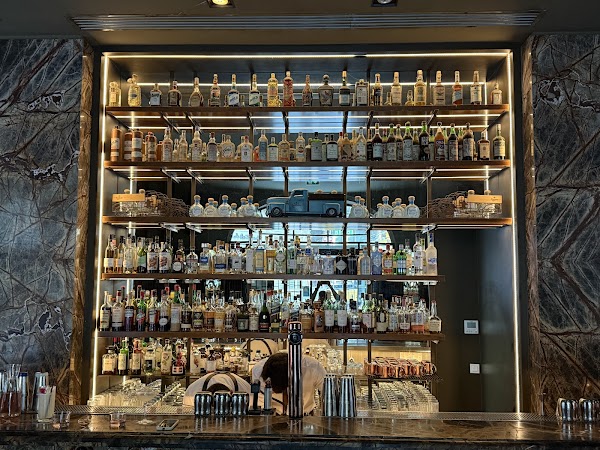 THE ROYAL COCKTAIL CLUB 4