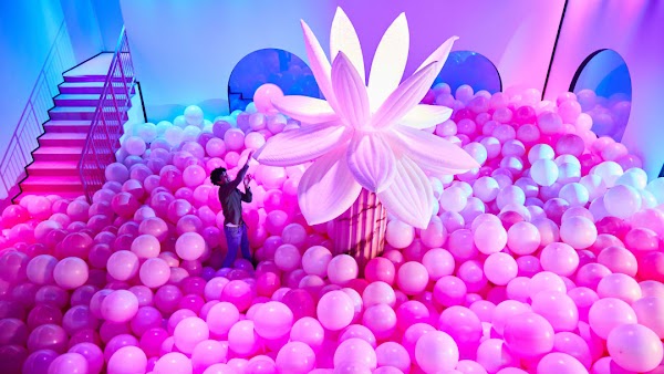 Bubble Planet: An Immersive Experience - Washington DC 1
