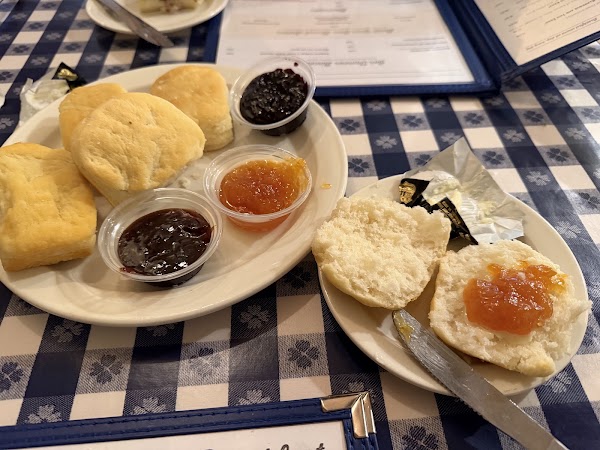 The Loveless Cafe 3