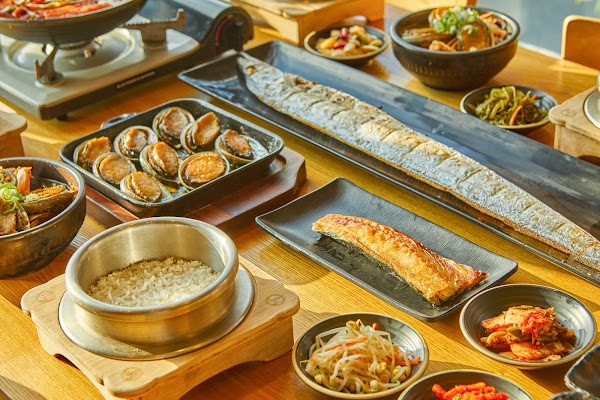 Jeju Osung Traditional Restaurant 4