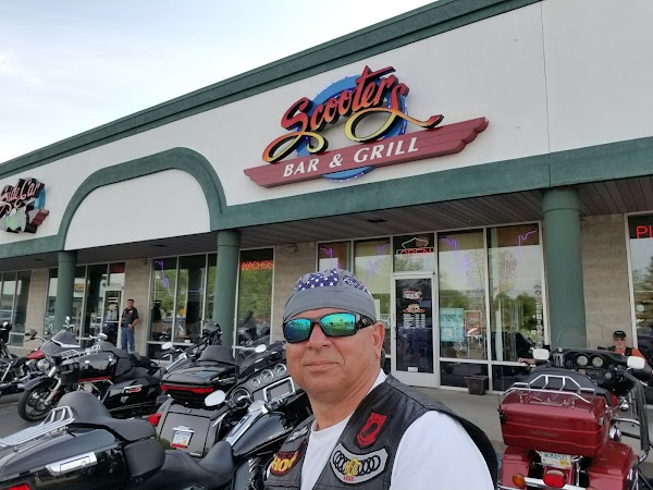 Scooters Bar & Grill