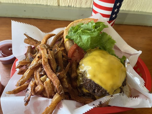 Gabby's Burgers & Fries 4